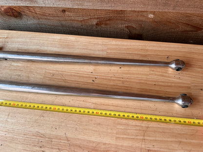 2 rvs scepters met bevestiging 50 cm