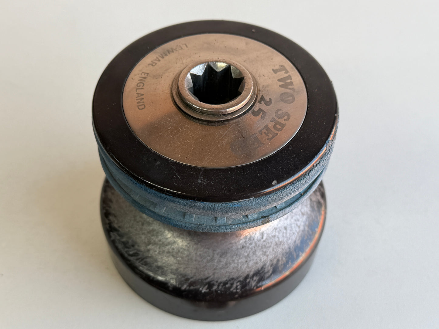Lewmar 25 two speed lier