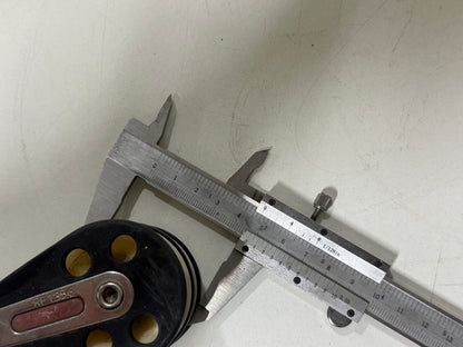 Ronstan 2 schijfs blok 47 mm tot 12 mm lijn met wartel