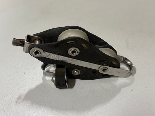 Fico / Ronstan vioolblok met klem 40 mm tot 10 mm lijn