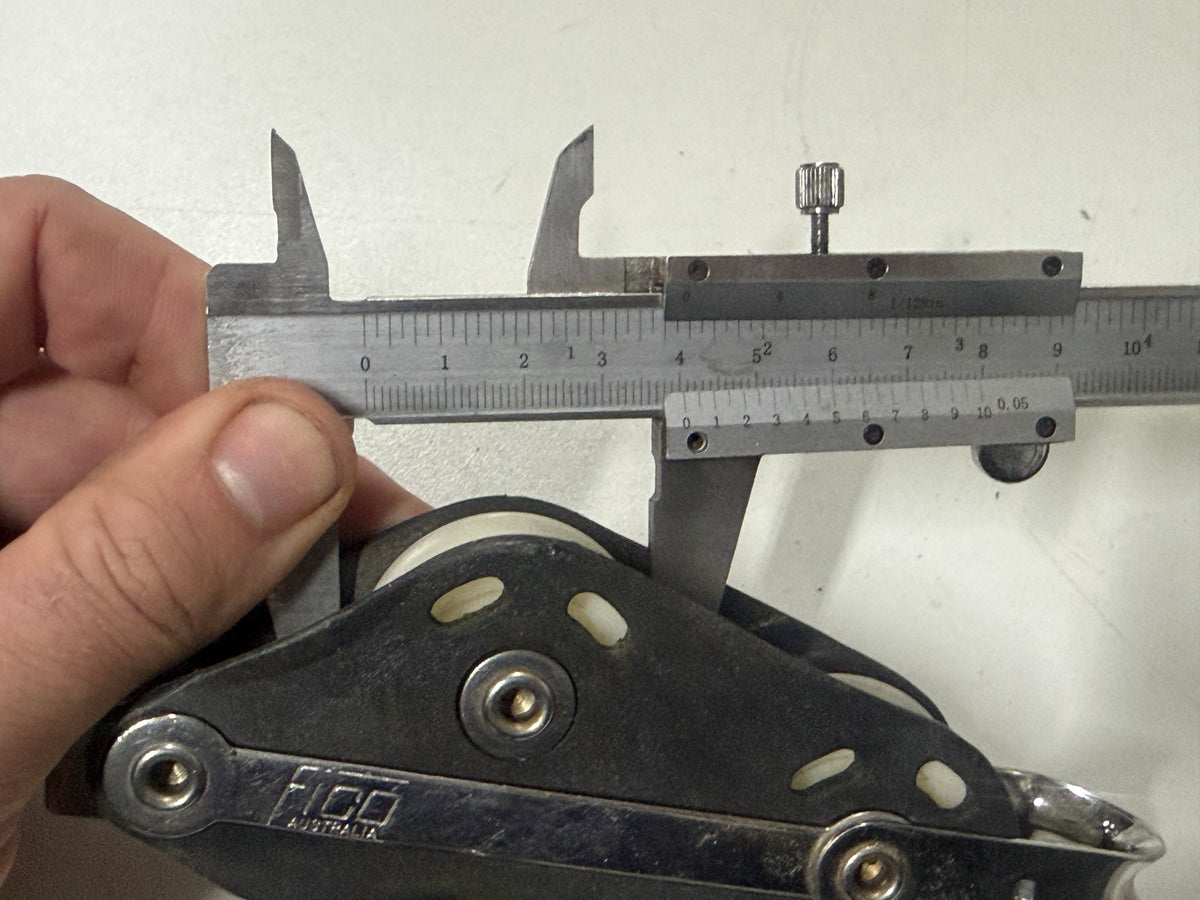 Fico / Ronstan vioolblok met klem 40 mm tot 10 mm lijn