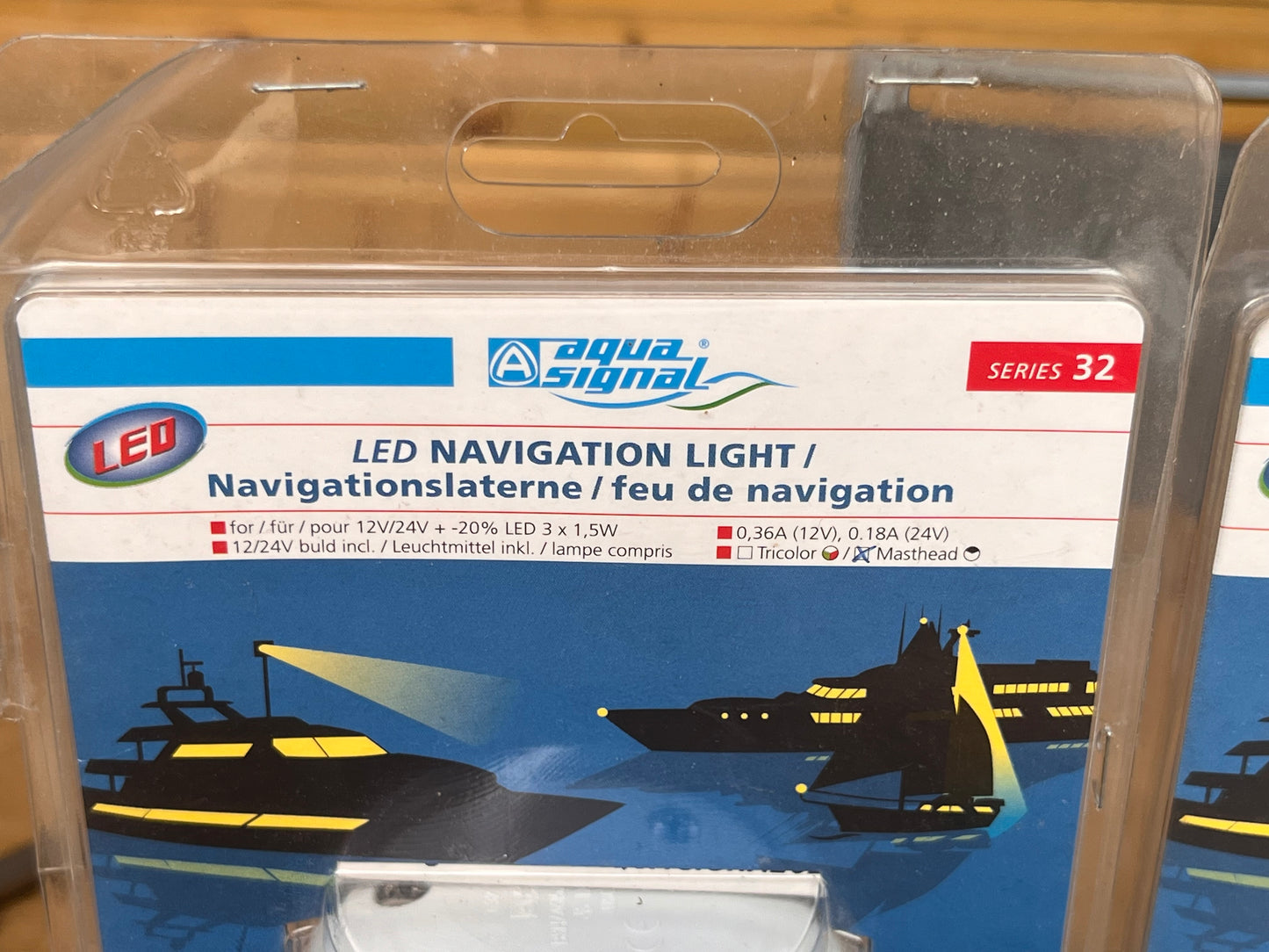 Nieuwe Aqua Signal Serie 32 LED toplicht