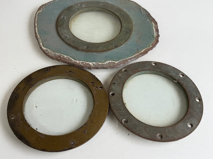 3 x Bronzen / messing patrijspoort dicht / lichtrand 211 mm