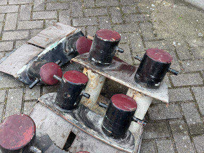 4 x grote zware antieke bolders 50 cm breed