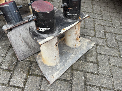 4 x grote zware antieke bolders 50 cm breed