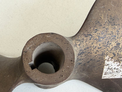 Bronzen schroef D14P12RH rechtsdraaiend