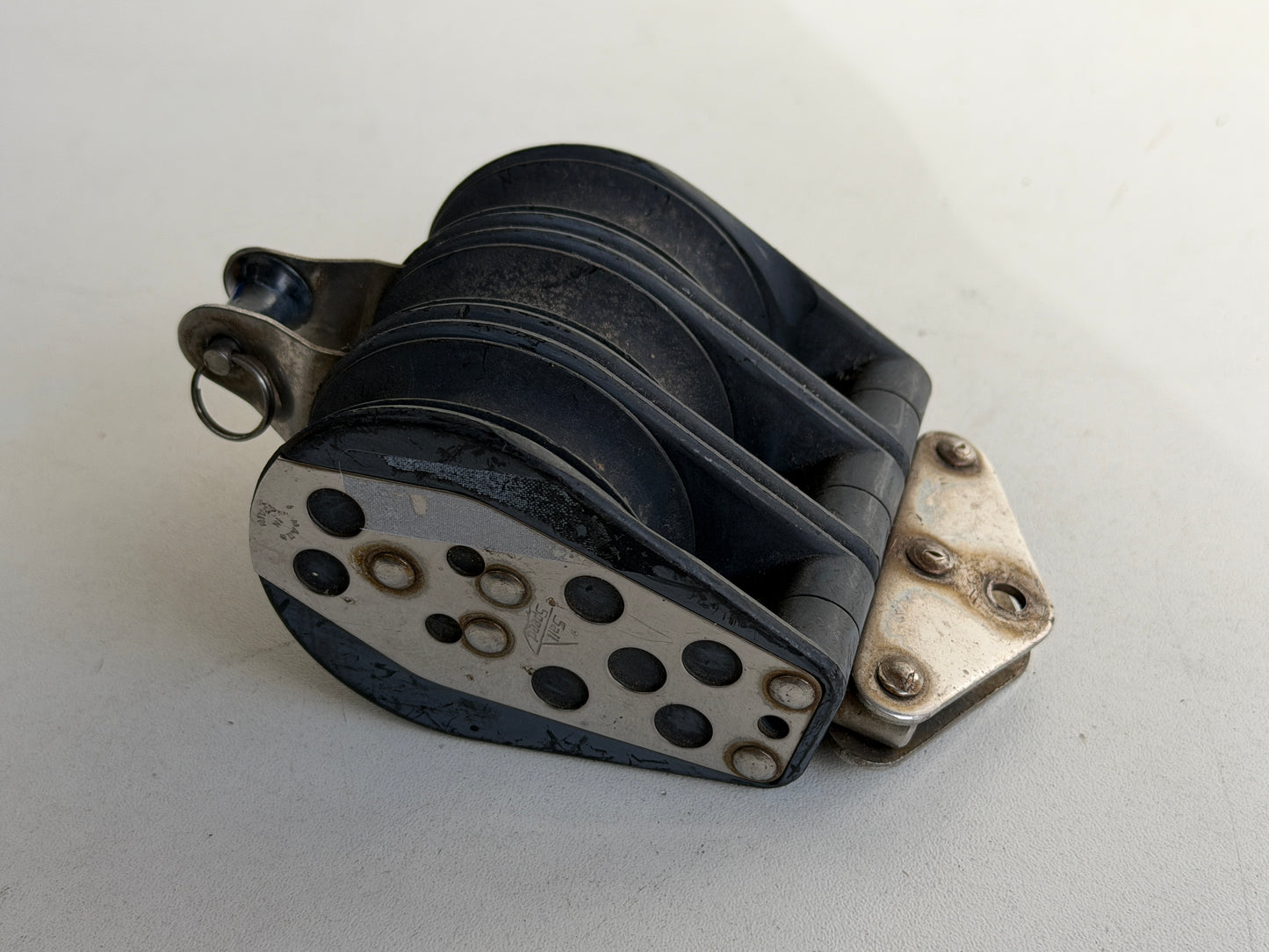 Sail Speed 3 schijfs blok 55 mm met hondsvot 12 mm lijn