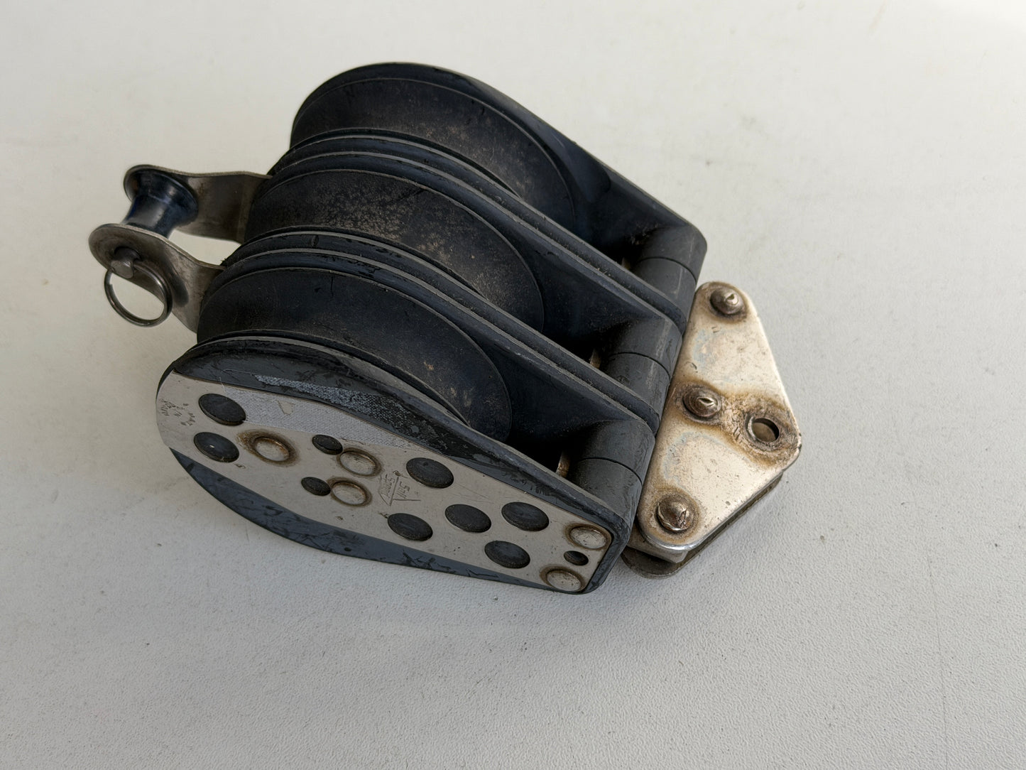 Sail Speed 3 schijfs blok 55 mm met hondsvot 12 mm lijn
