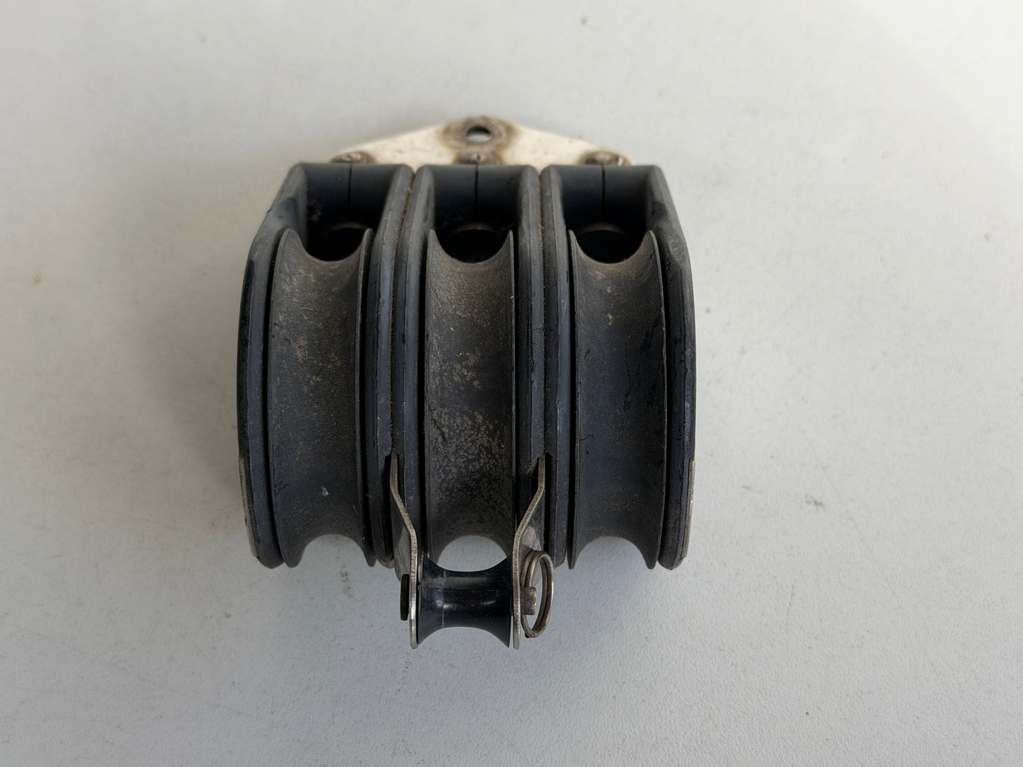 Sail Speed 3 schijfs blok 55 mm met hondsvot 12 mm lijn