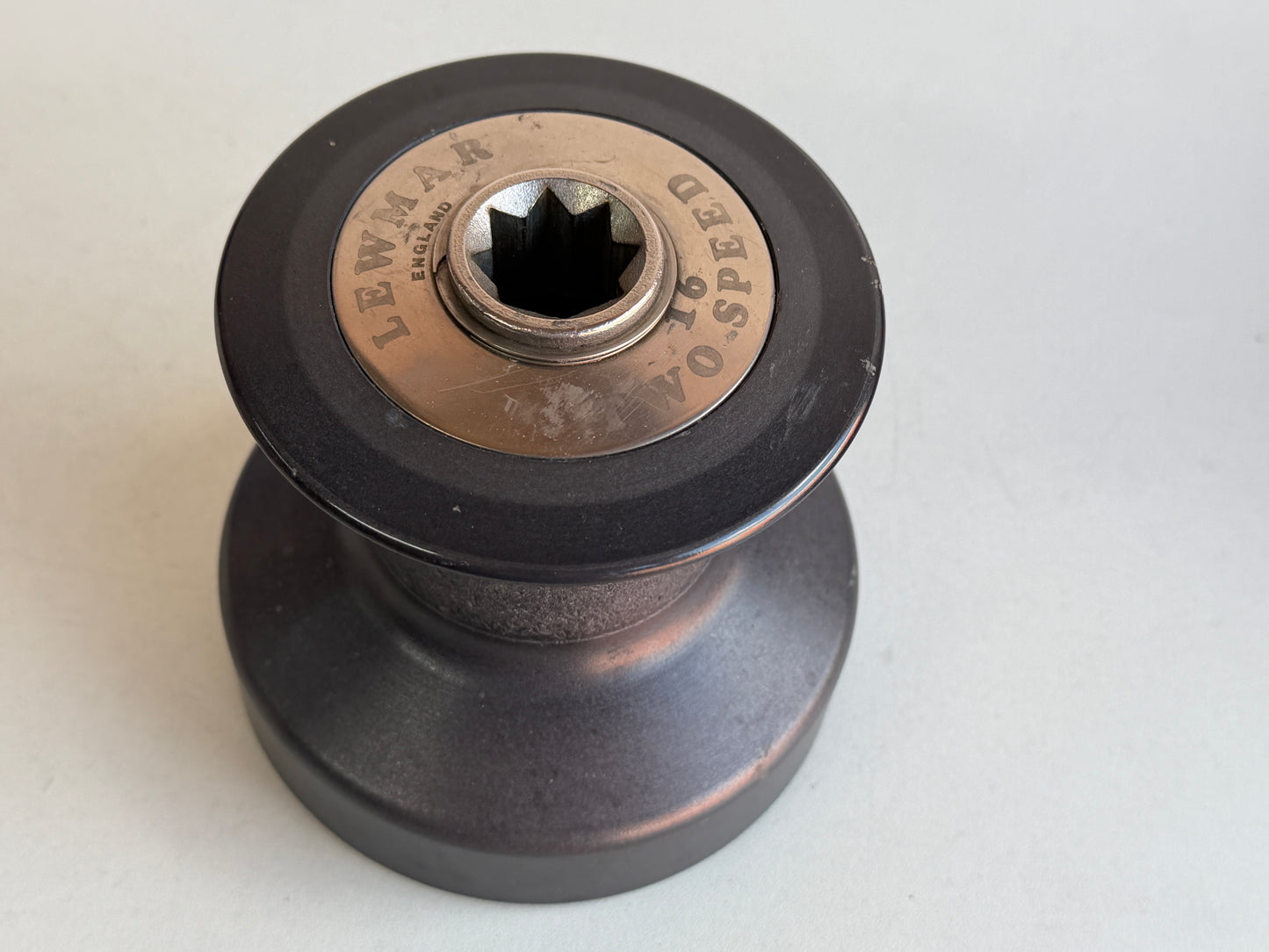 Lewmar 16 two speed lier