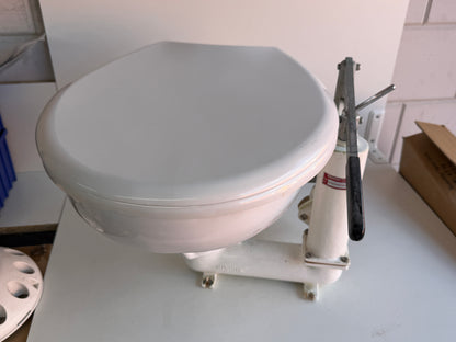 Rheinstrom toilet