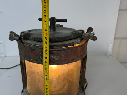 Bronzen lantaarn