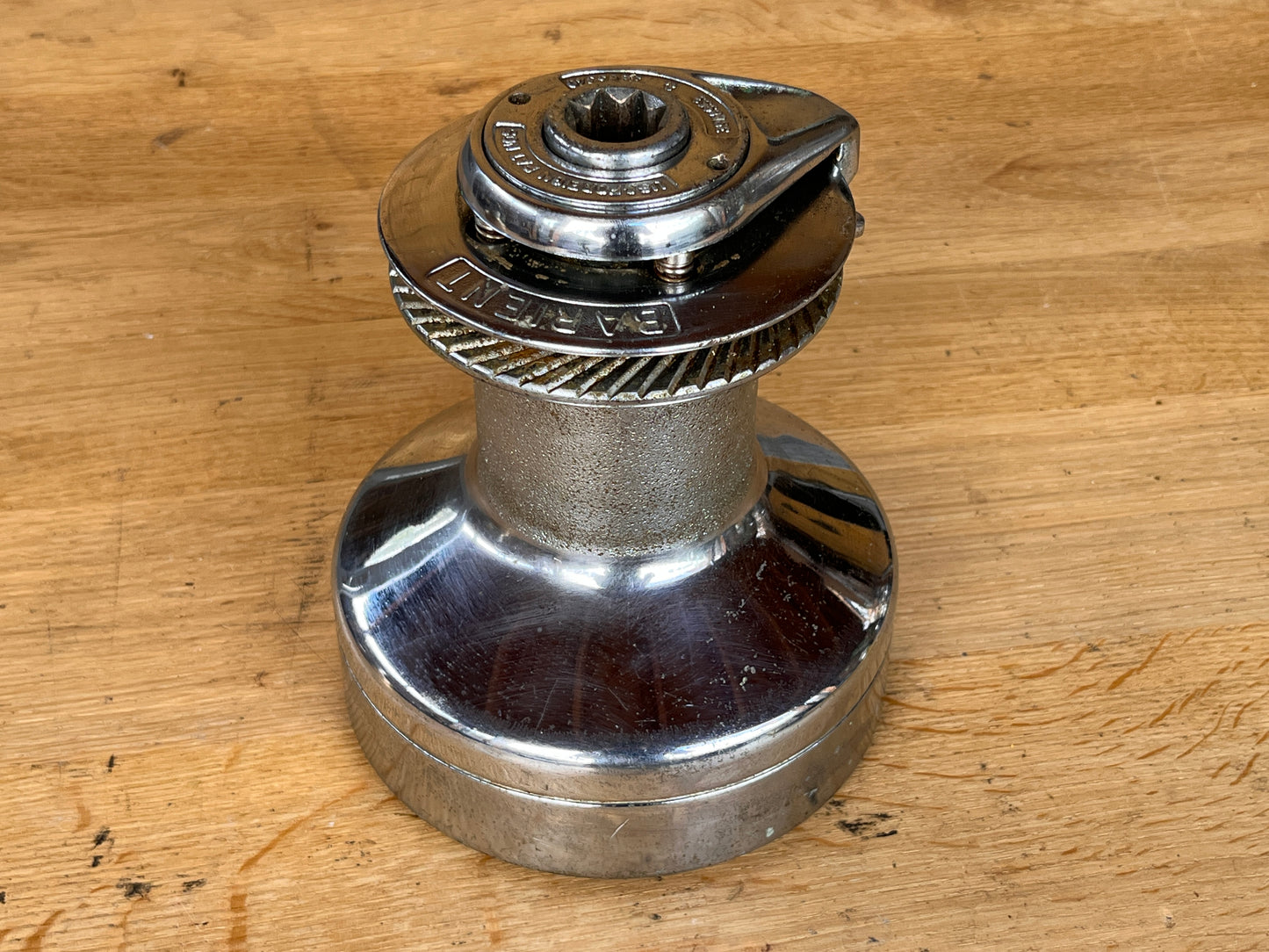 Barient 24 two speed selftailing lier