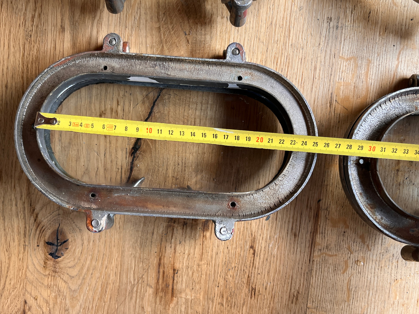 Patrijspoort kogelrond / ovaal 28 x 15 cm