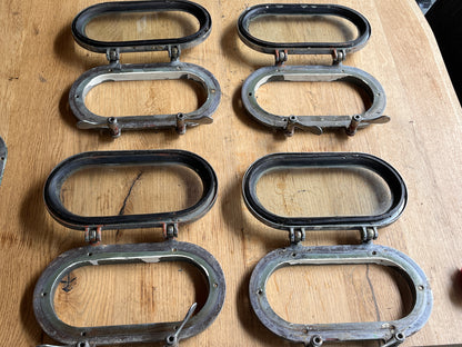 Patrijspoort kogelrond / ovaal 28 x 15 cm