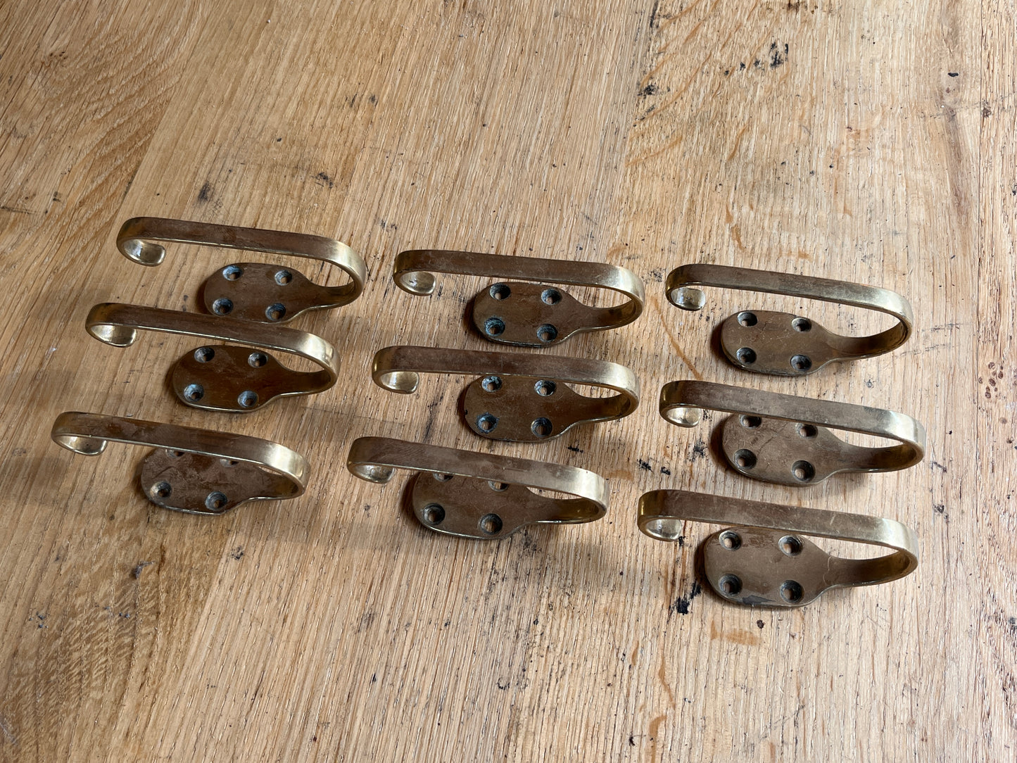 Messing haakjes / handgreepjes 93 mm