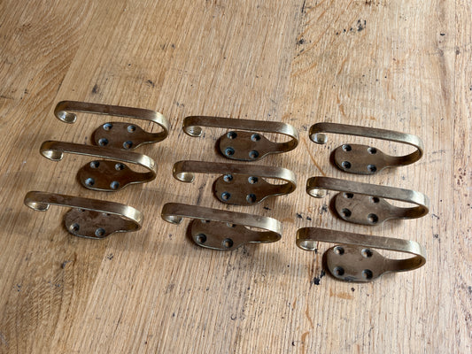 Messing haakjes / handgreepjes 93 mm