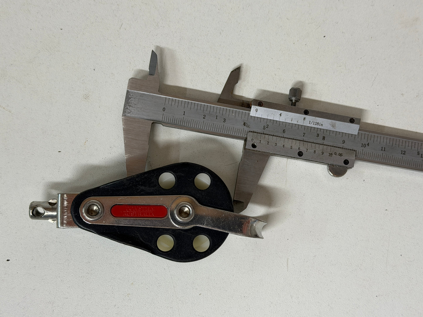 Ronstan 1 schijfs blok 45 mm tot 10 mm lijn met wartel
