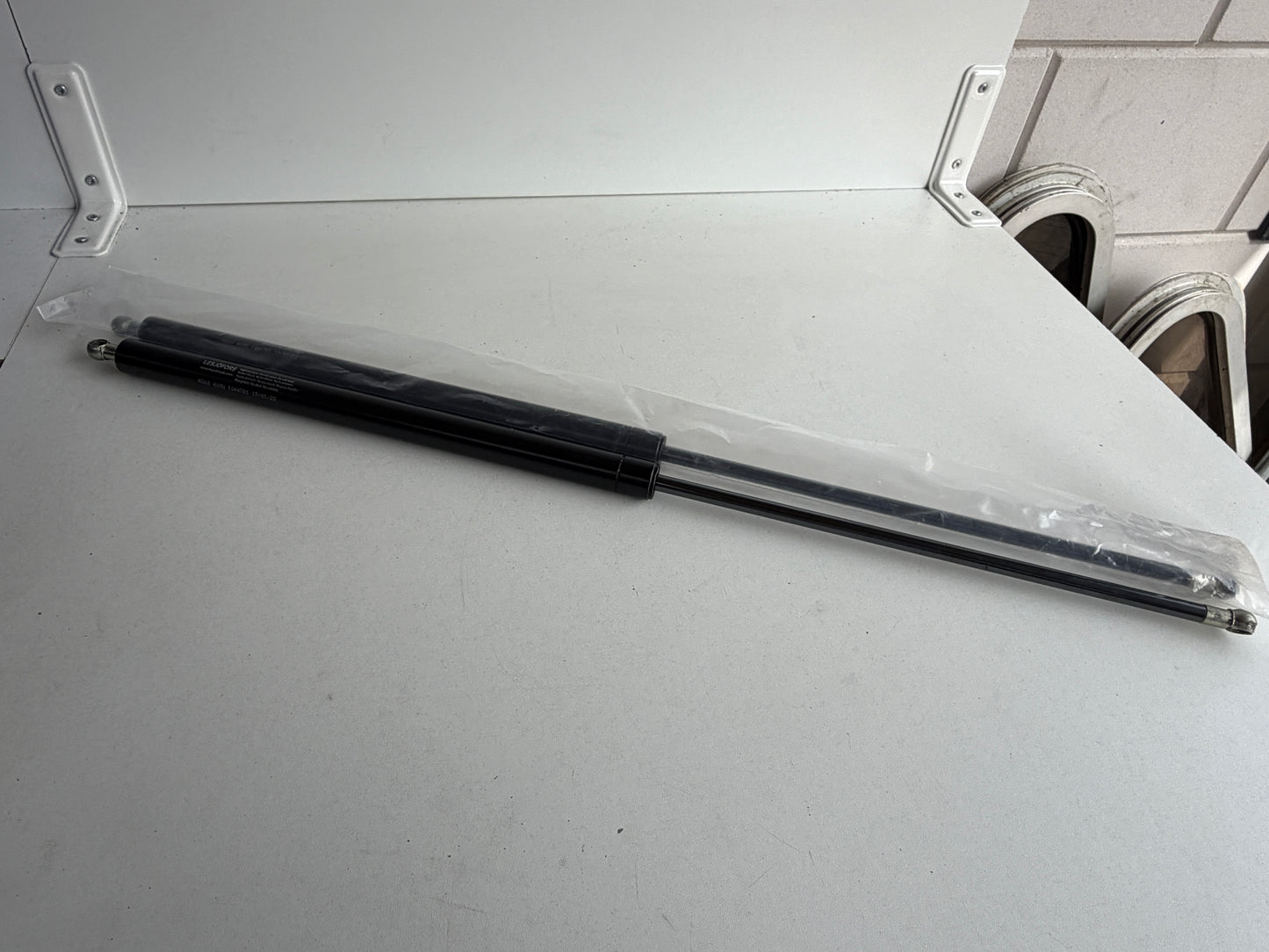 Nieuwe Lesjöfors gasveer 4560 400N