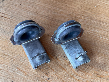 Oog voor op rail, van brons