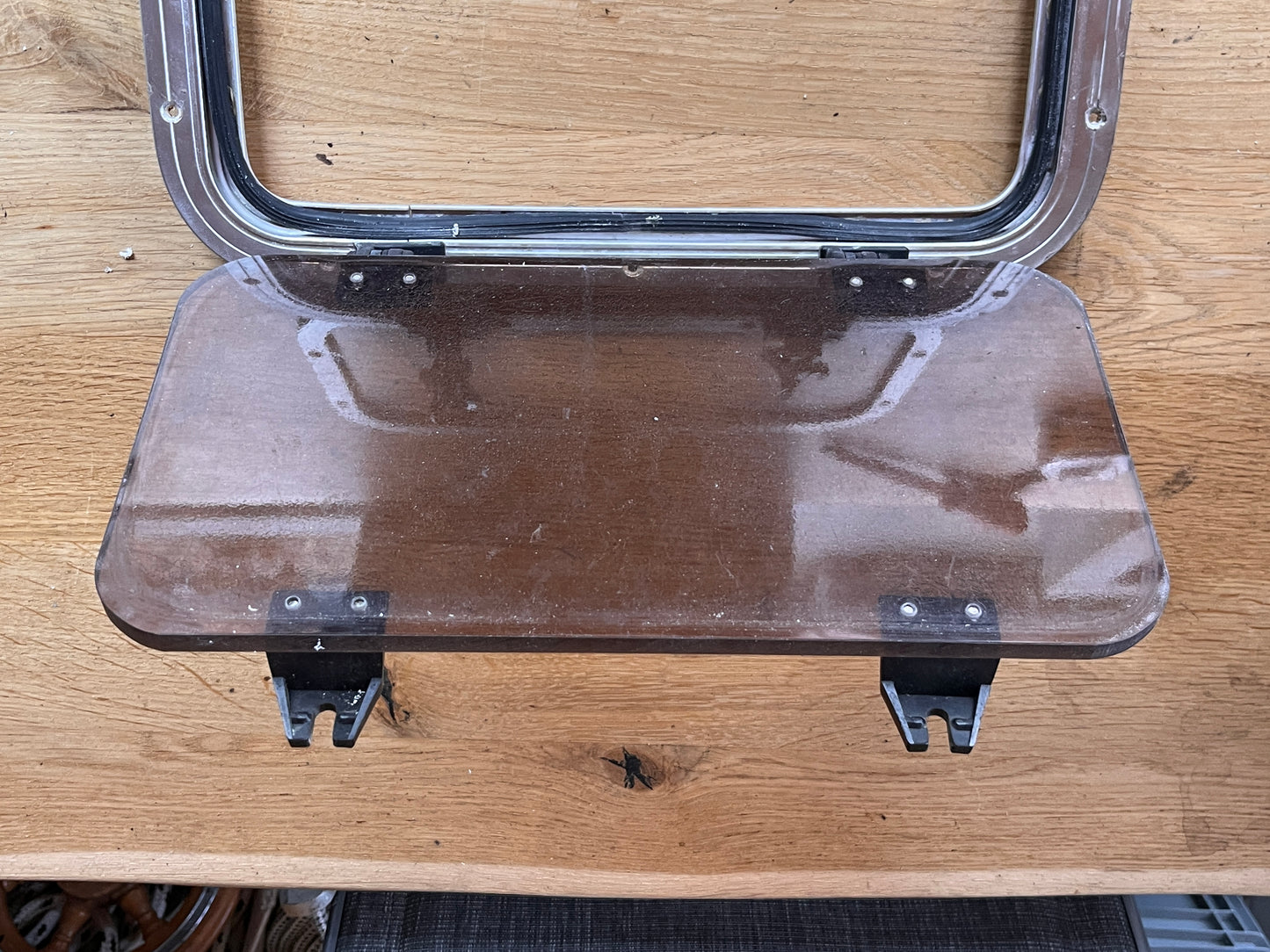 Vetus raam / patrijspoort 38,5 x 22,5