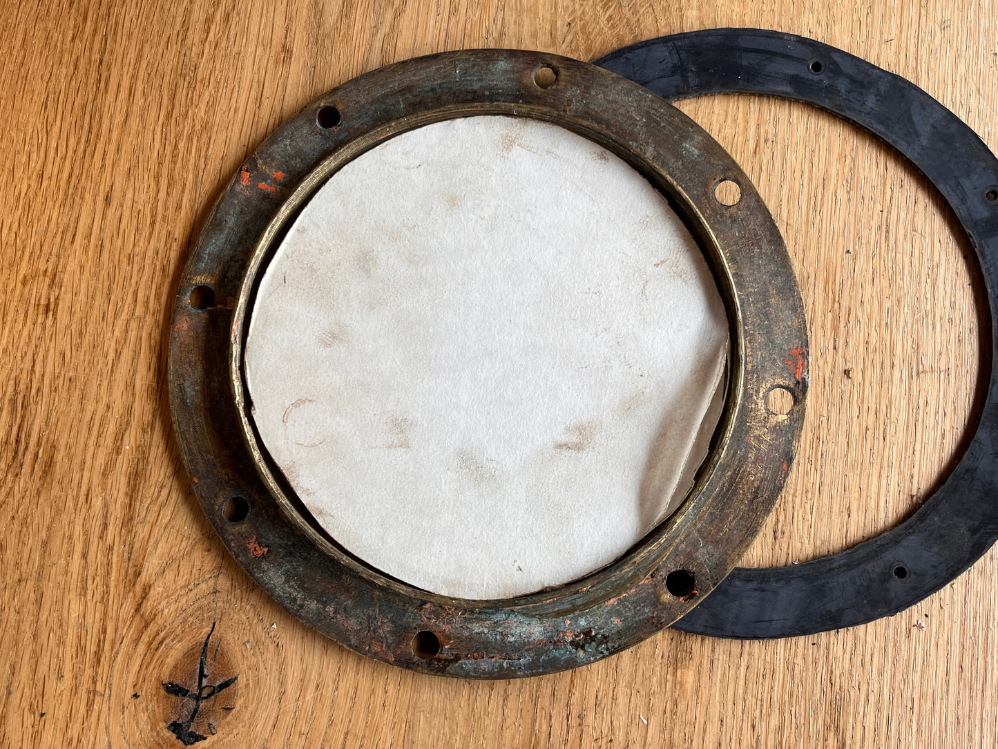 Bronzen patrijspoort / lichtrand 215 mm