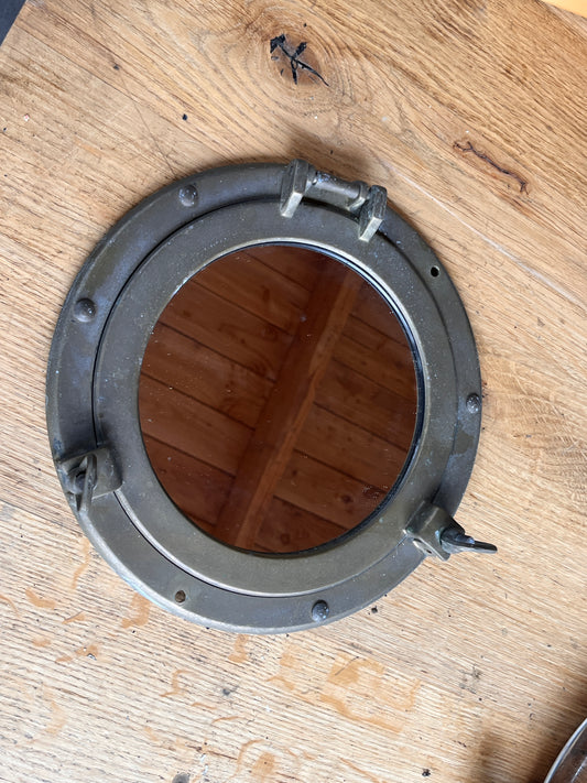 Patrijspoort spiegel 25 cm