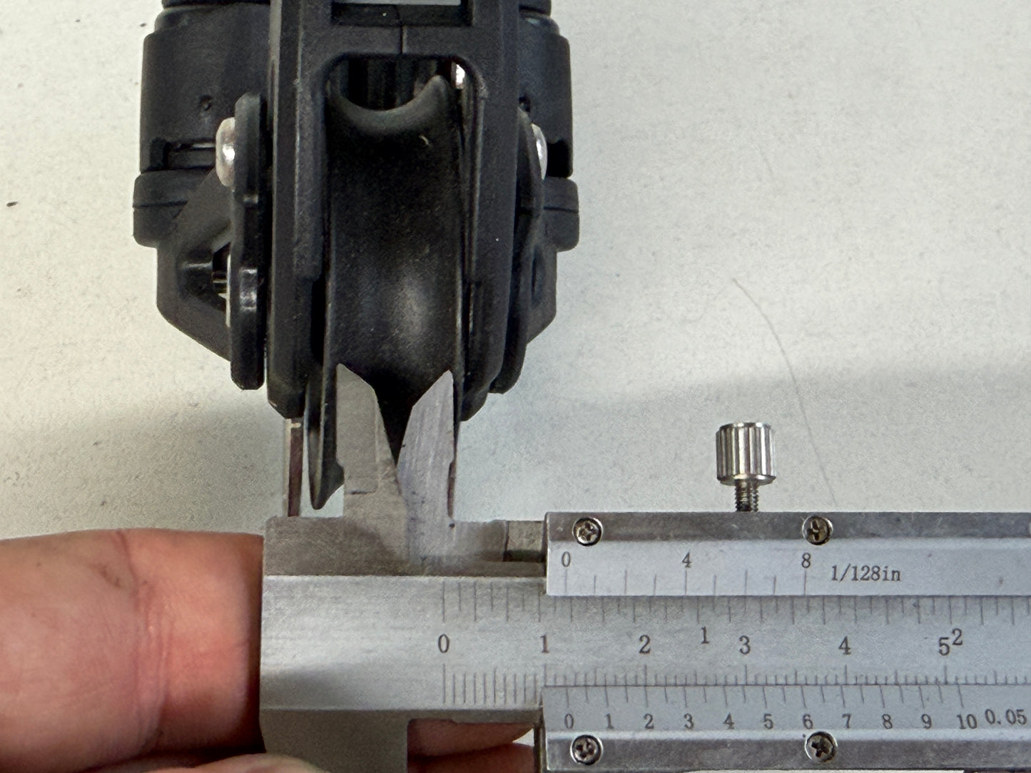 Selden 1 schijfs blok 50 mm met klem en hondsvot 50 mm 12 mm