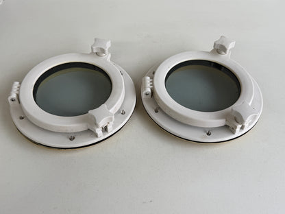 2 x Witte kunststof patrijspoort 21 cm
