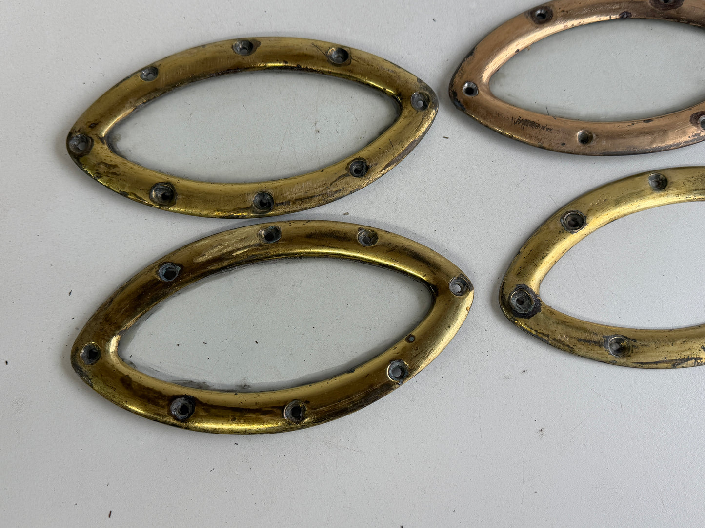 4 x bronzen patrijspoort / lichtrand 21 x 11 cm