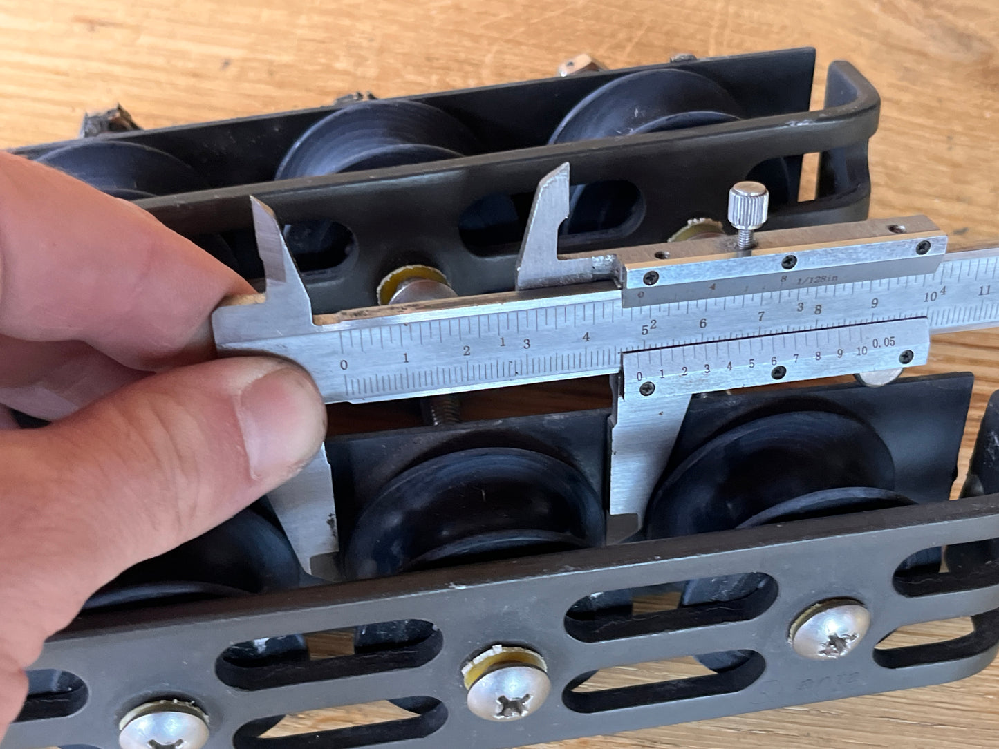 Antal gelagerde valgeleider / deck organiser 50 mm