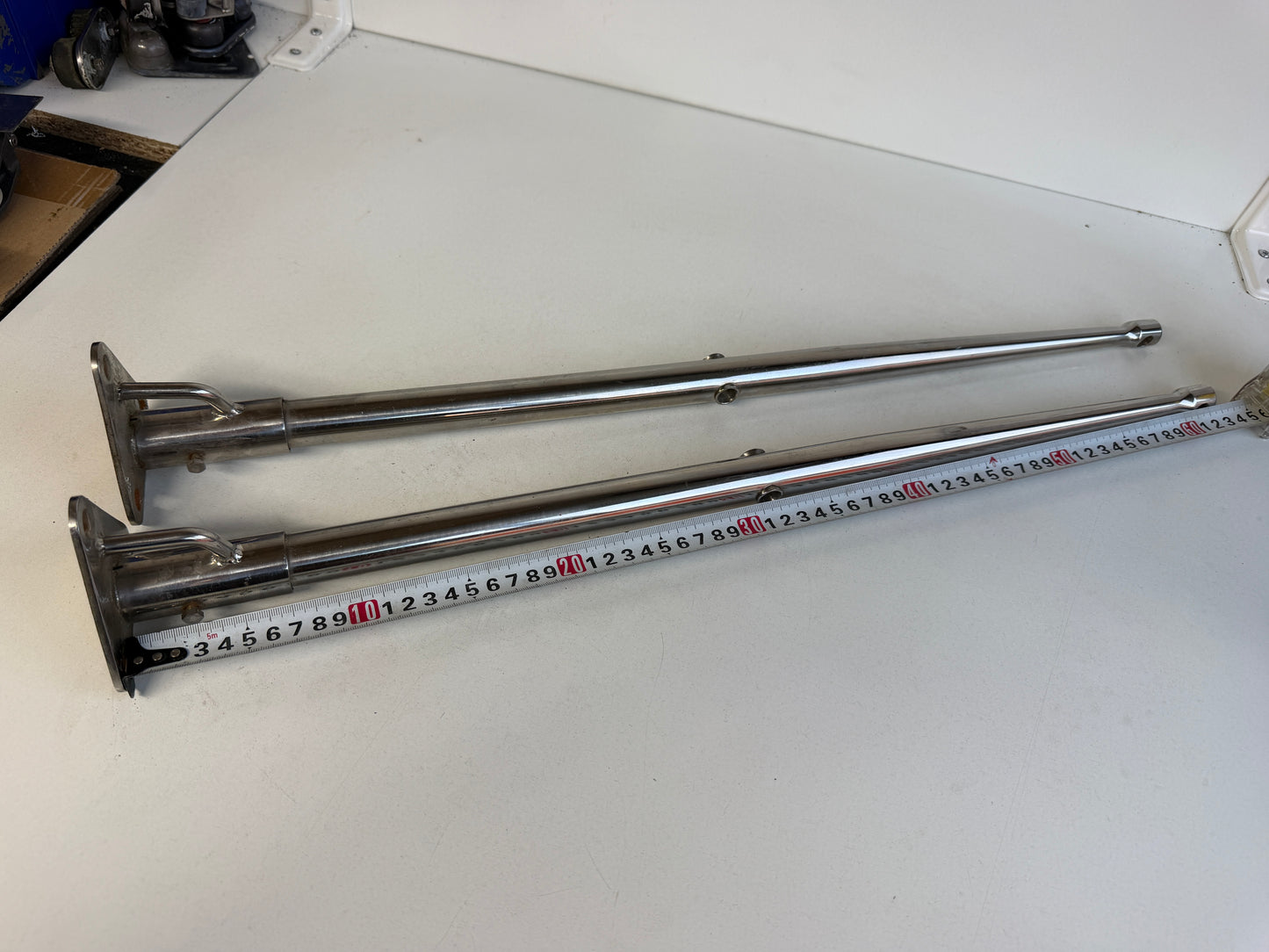2 x RVS scepter 63 cm met scepterpot