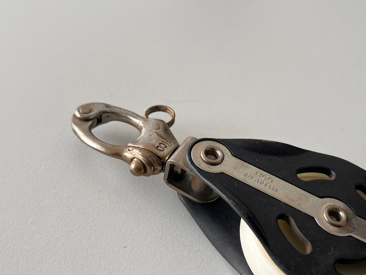 Fico vioolblok Met draaibare snapsluiting FG 989