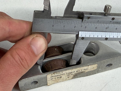 Liggend keerblok met 2 schijven en oog 27 mm tot 9 mm lijn