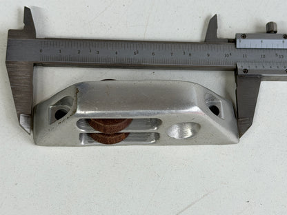Liggend keerblok met 2 schijven en oog 27 mm tot 9 mm lijn