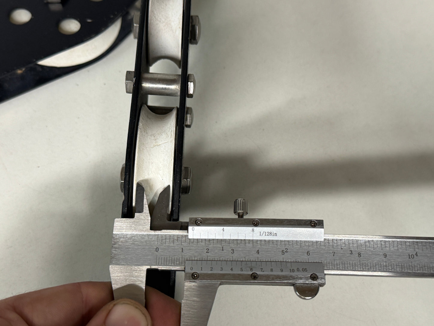 Vioolblok 70 mm tot 14 mm lijn met draaibaar oog