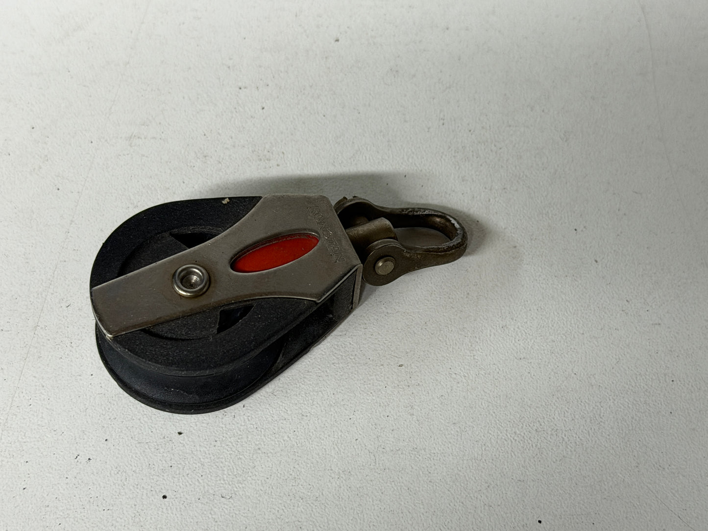 Ronstan 1 schijfsblok 30 mm tot 8 mm lijn gelagerd, wartel