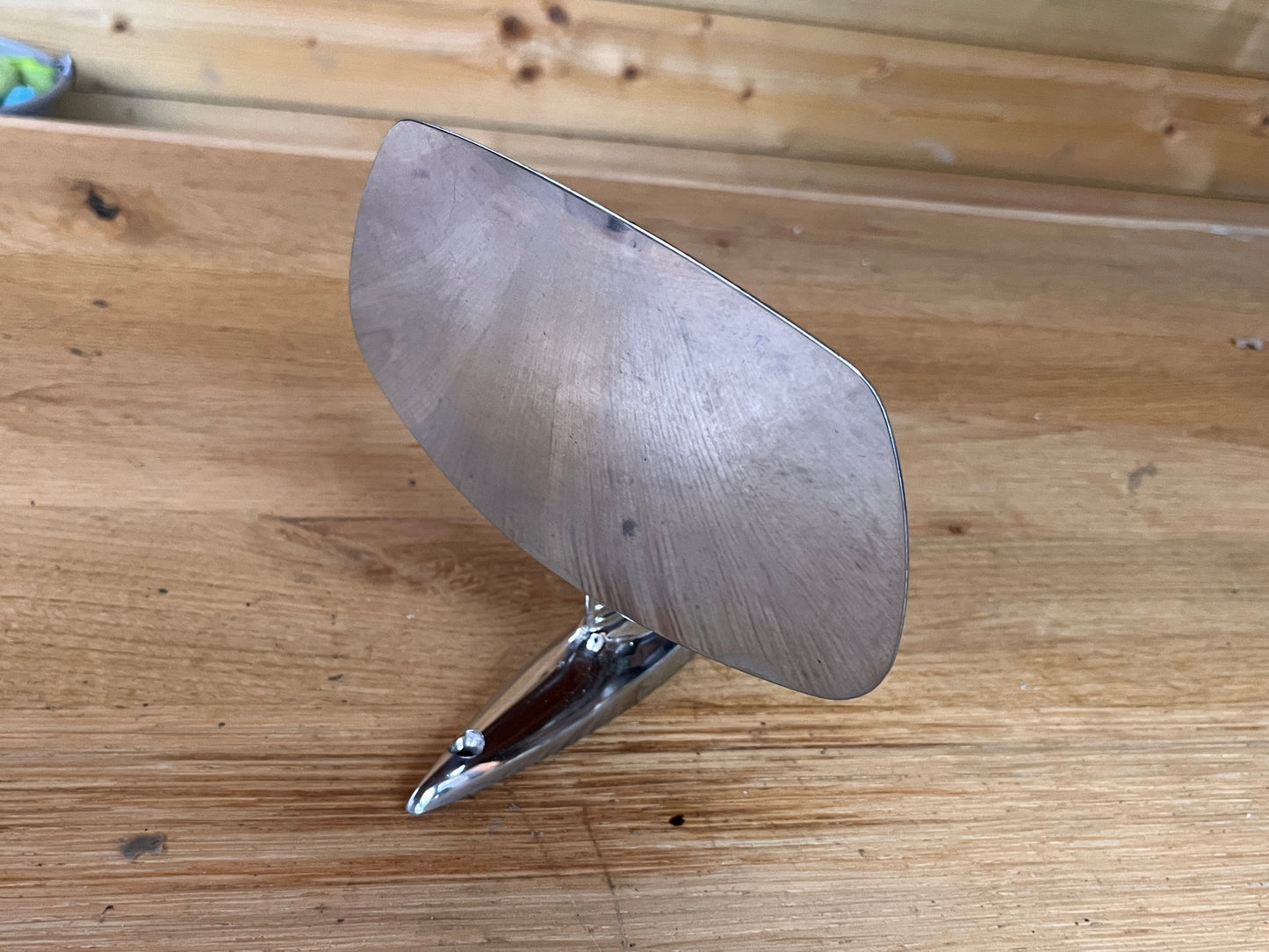 Panorama skispiegel in jaren 70 stijl