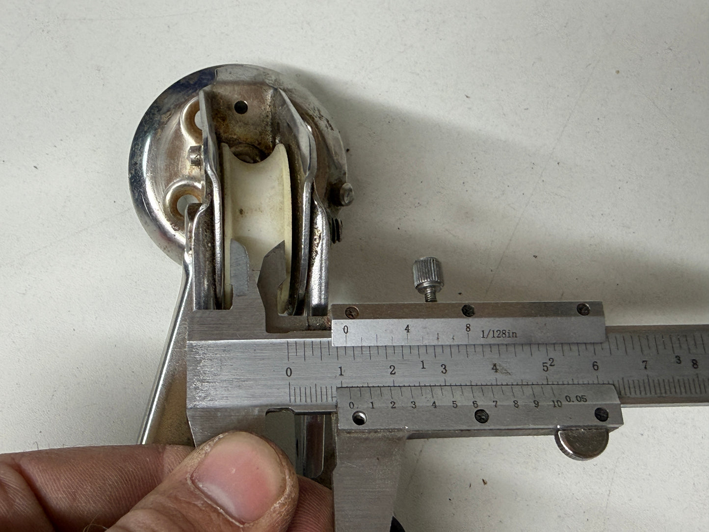 1 schijfs blok 39 mm tot 11 mm met klem draaibaar