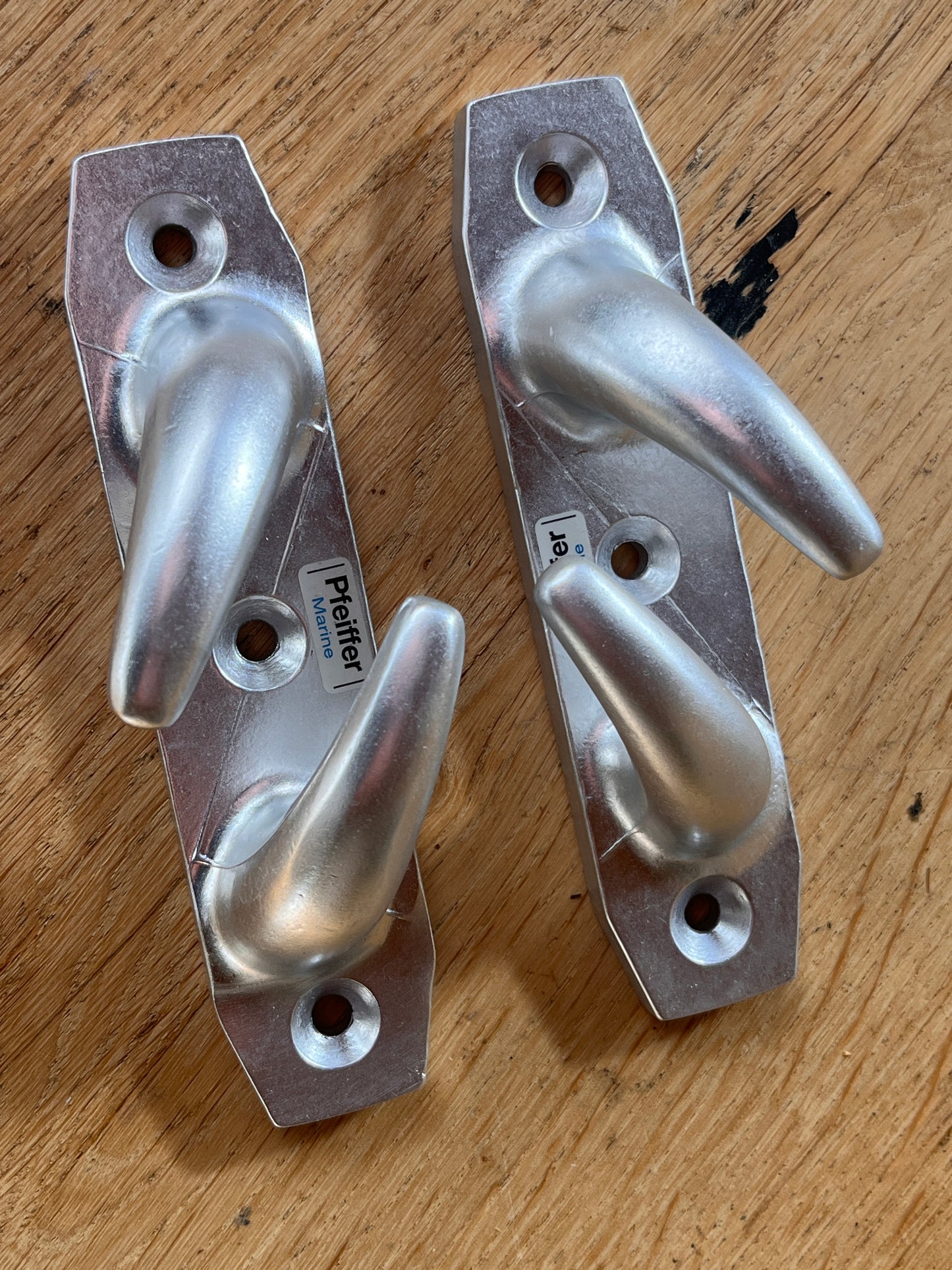 Nieuwe Pfeiffer verhaalkammen/boegklampen 147 mm