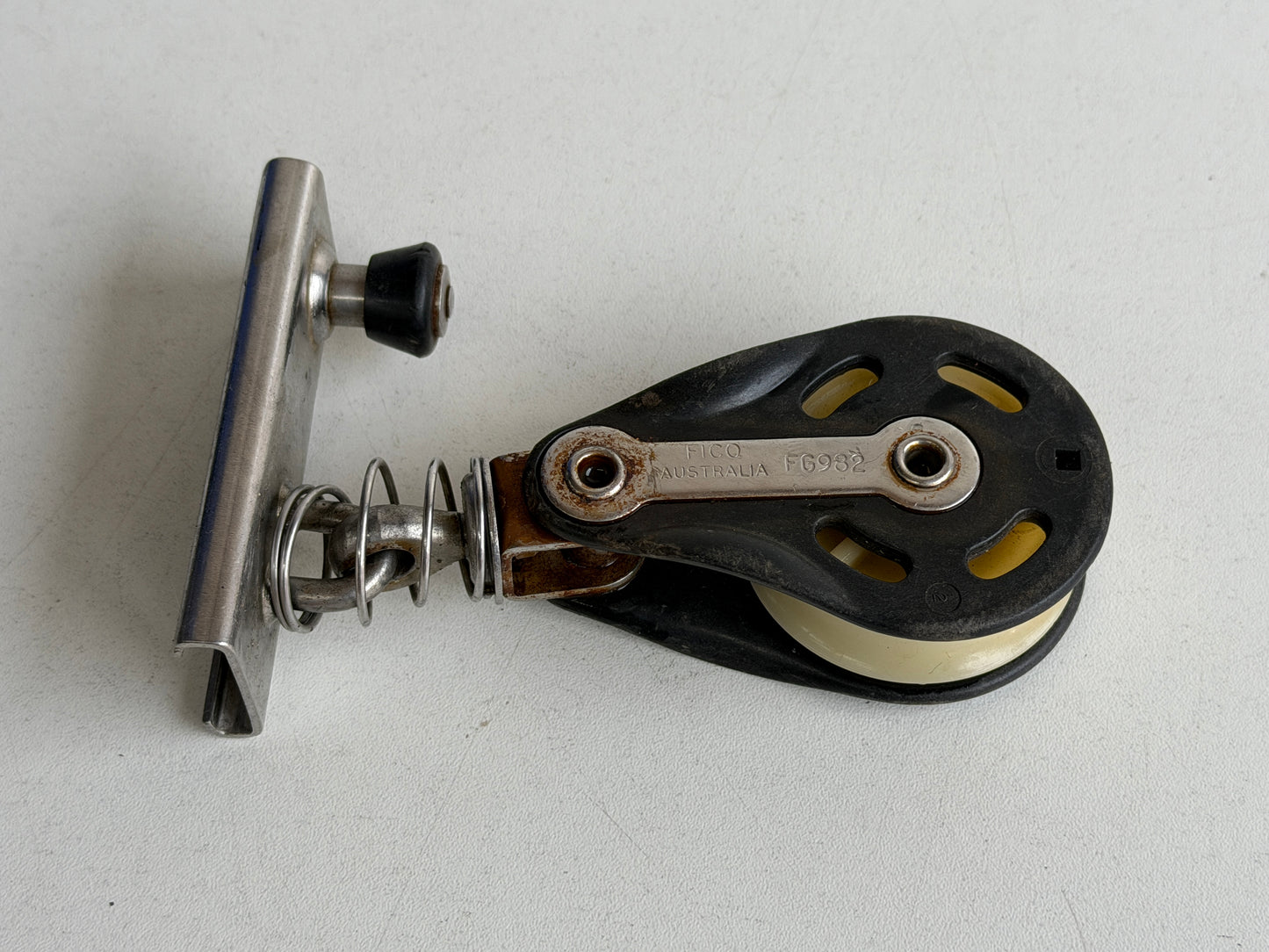 Fico FG982 stand up blok voor op rail 25 mm