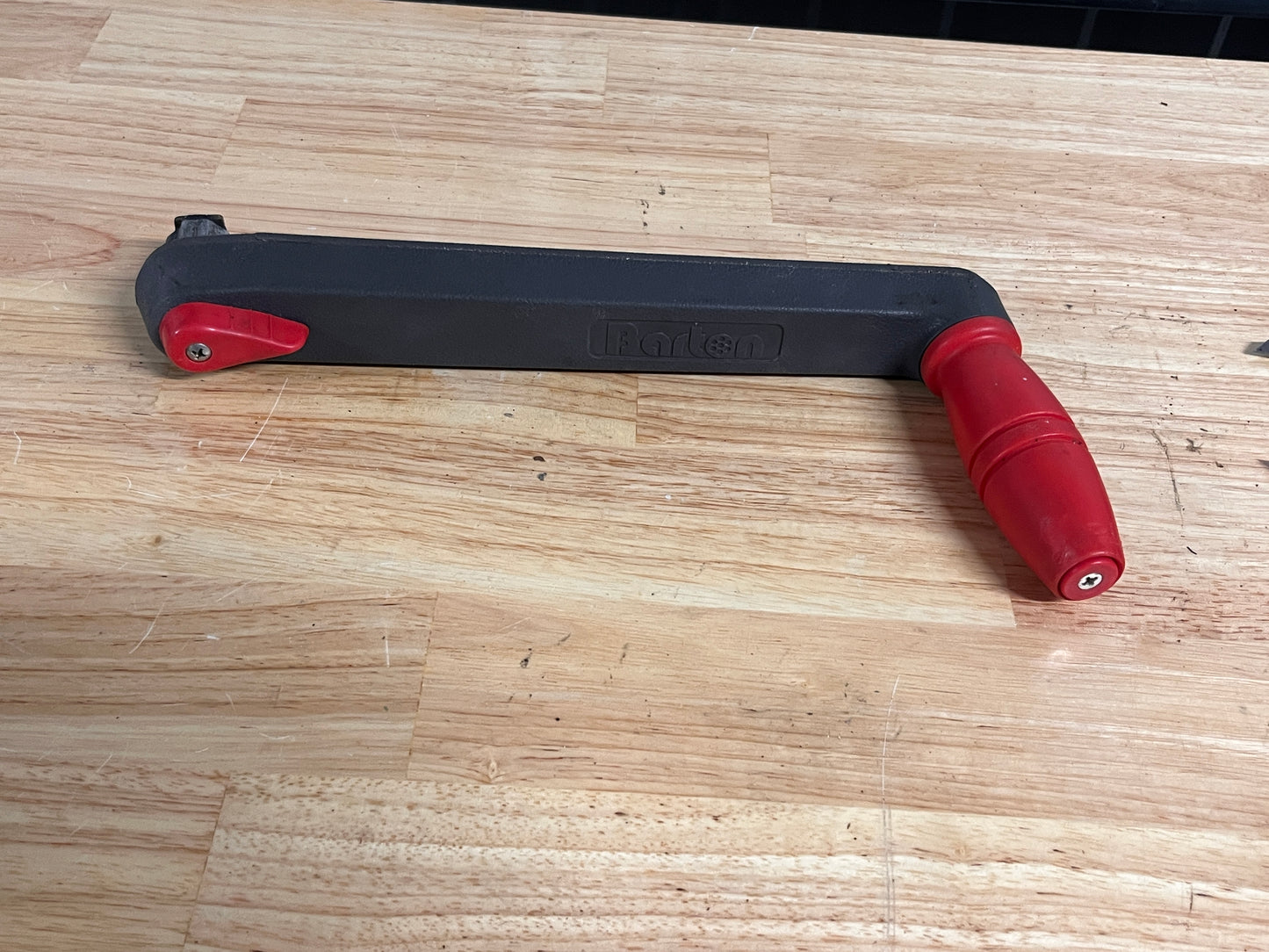 Barton lierhendel met lock 28 cm