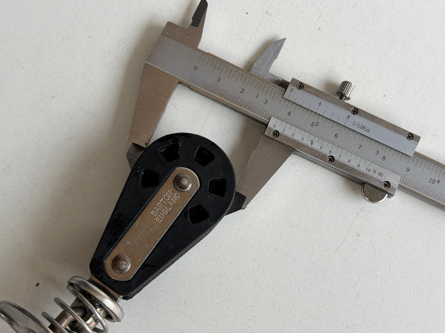 Barton Stand up blok 38 mm tot 8 mm lijn, gelagerd