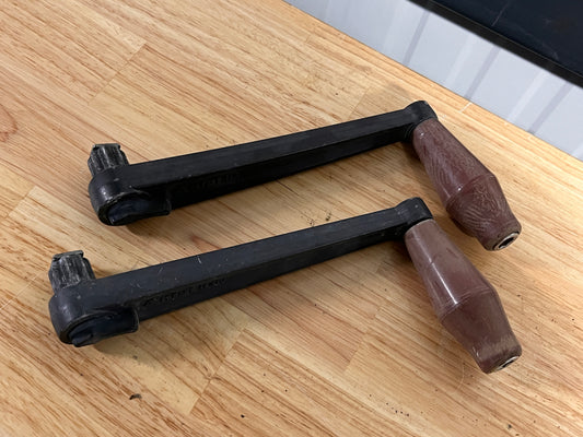 Antal lierhendel met lock 23 cm