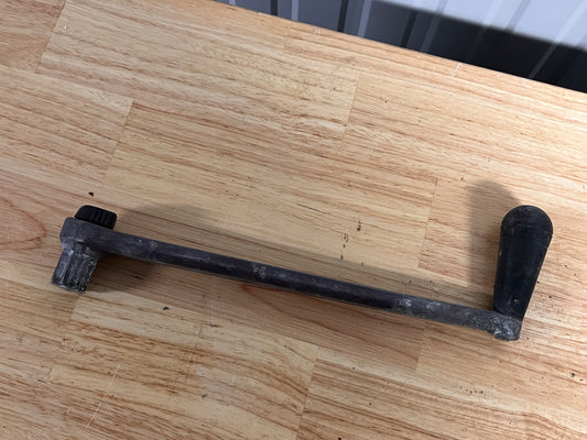 Gibb lierhendel met lock 30 cm