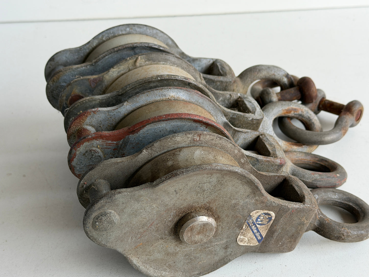 Blueline Blokken KT gegalvaniseerd met nylon schijf 90 mm tot 18 mm