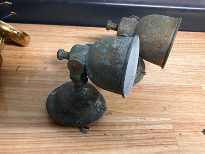 Bronzen / messing wandlampjes / leeslampjes