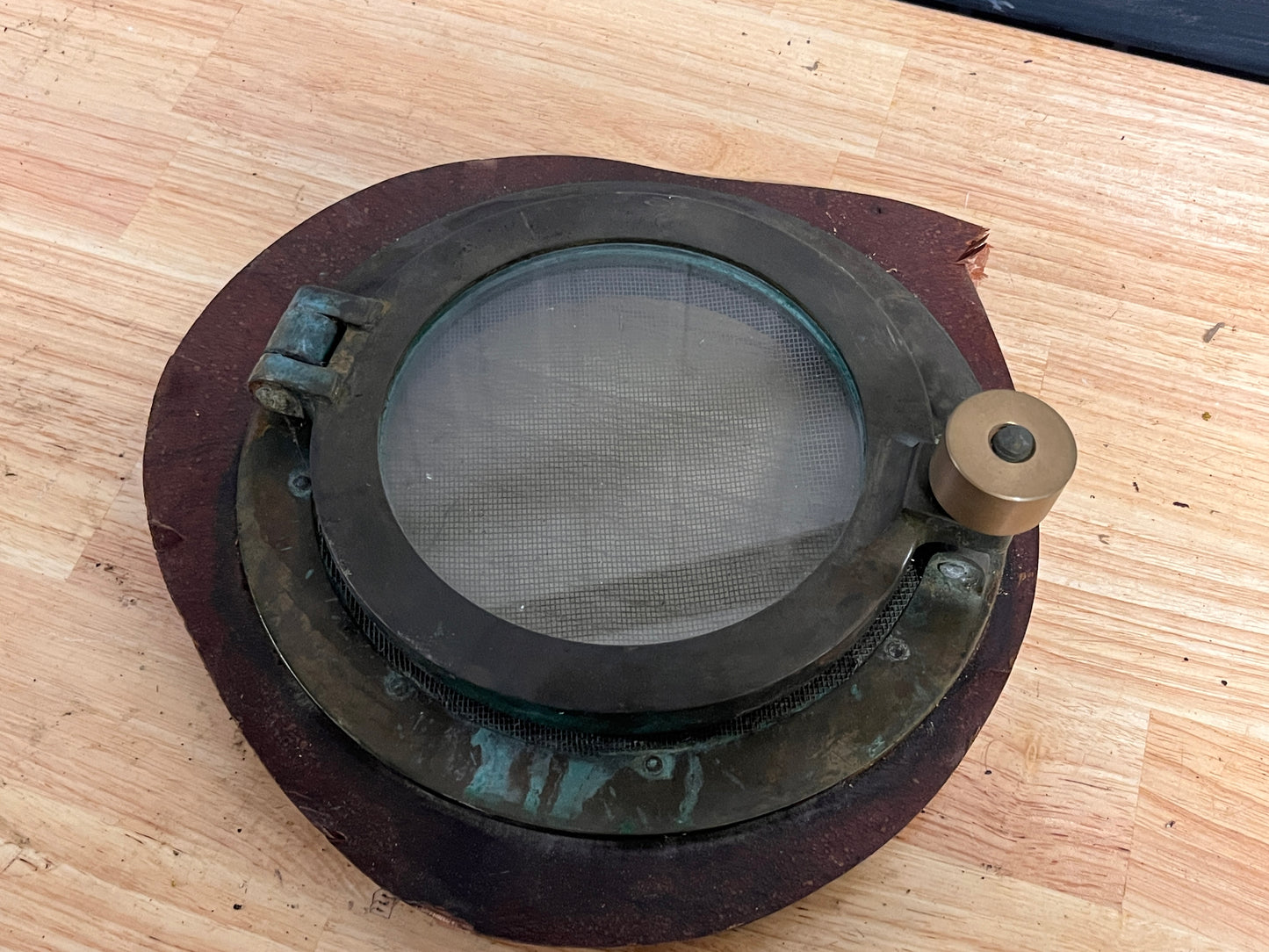 Bronzen patrijspoort 24 cm