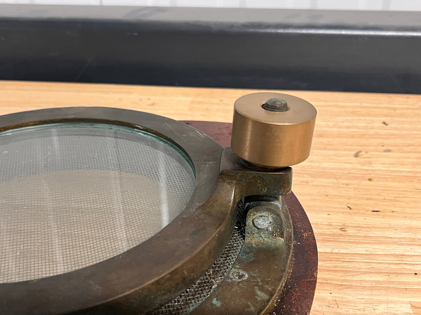 Bronzen patrijspoort 24 cm