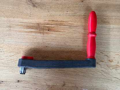 Titan lierhendel met dubbel handvat gelagerd